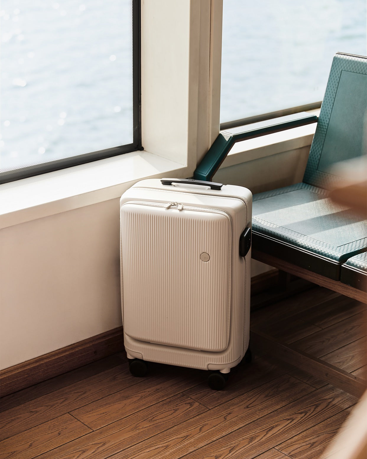イト【お取り置き】 長期旅行に最適な大型スーツケース｜ITO
